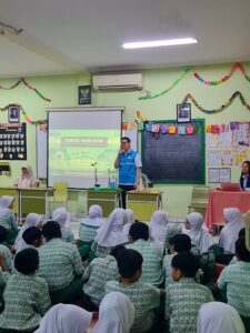 PLN Tanamkan Budaya Hemat Energi Sejak Dini, Siswa SDIT Al Muhajirin Diajak Jadi Generasi Peduli Listrik