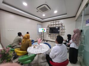 PLN UID Jakarta Raya Perkuat Transformasi Layanan Digital, UP3 Pondok Kopi Berikan Apresiasi Pelanggan Melalui Program NGEBUT 2026