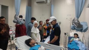 Kebakaran di Pesantren Al-Falakiyah Pagentongan Bogor, Puluhan Santri Mengalami Luka-Luka – KABAR AKURAT
